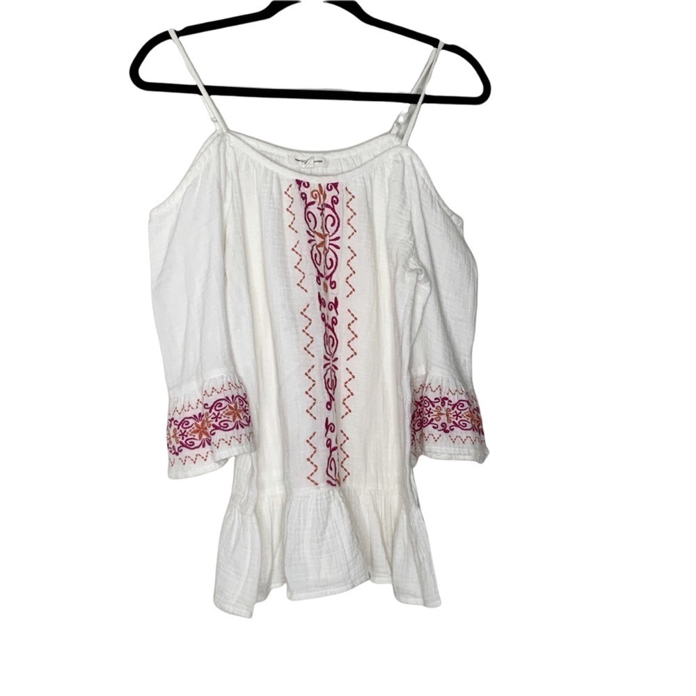 Beach LUNCH LOUNGE white cotton blouse. Off the shoulder. Size S/P